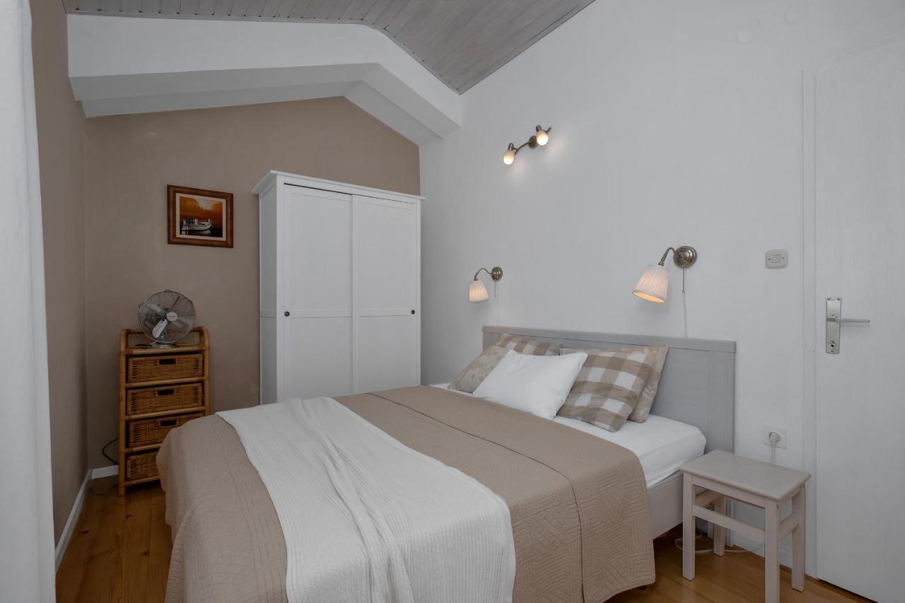 Apartman Ratac 11 Tučepi Екстериор снимка